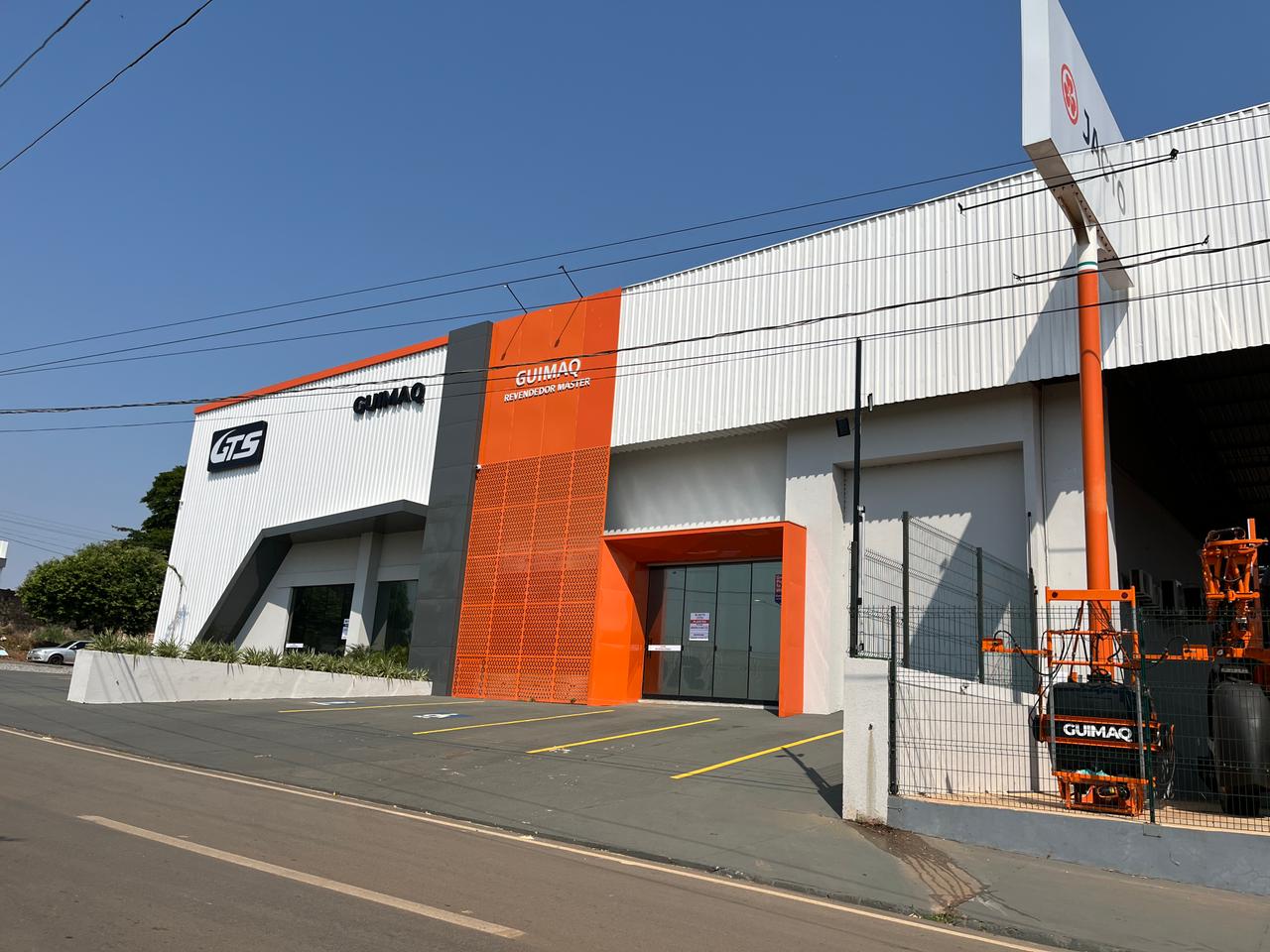 Fachada ACM 4